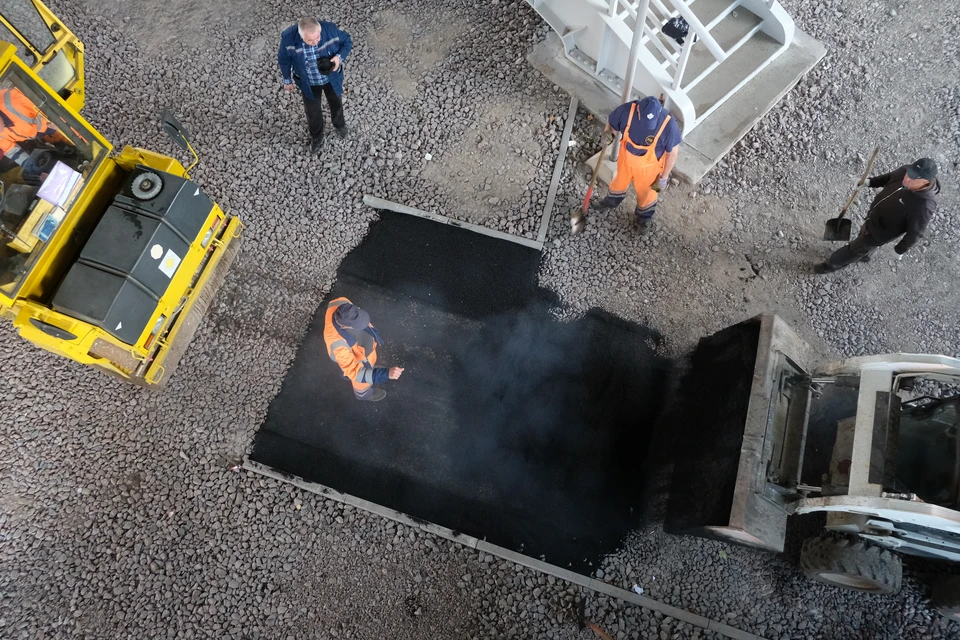 Особое внимание уделяется зоне трамвайных путей.