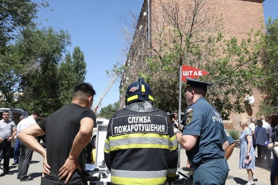 Вывести вещи астраханцам помогут грузчики, волонтёры и спецтехника