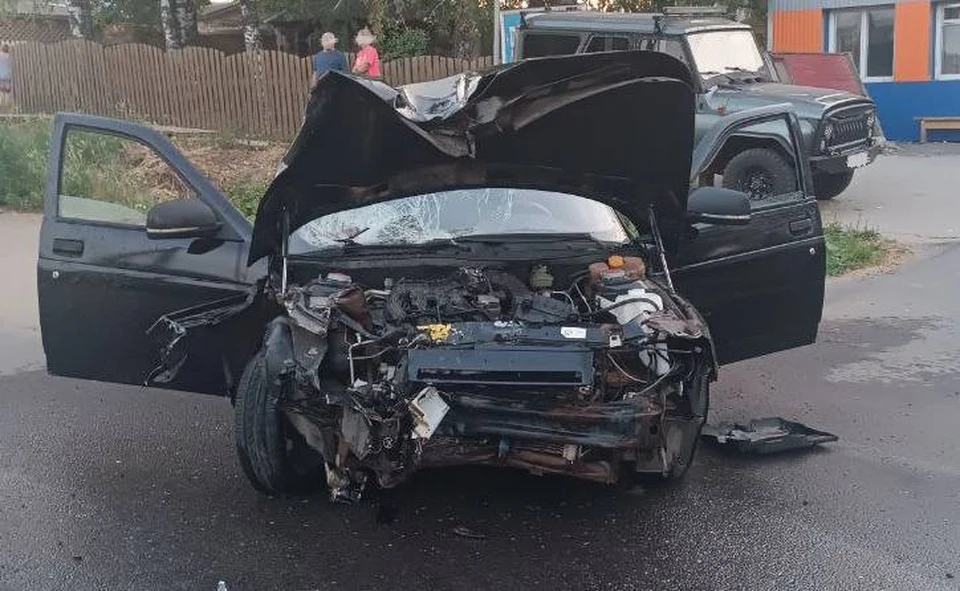 Авария произошла в районе дома 102 по улице Советской около семи часов вечера. Фото: ГАИ по Кировской области.