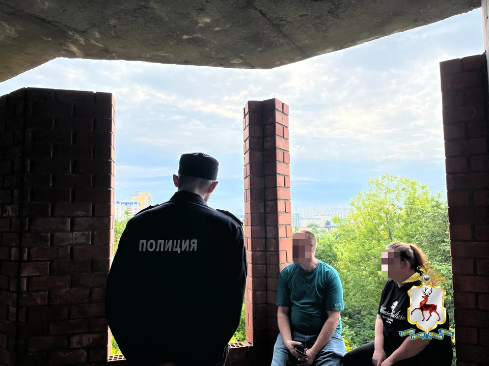 Двух без вести пропавших нашли нижегородские полицейские среди бездомных.