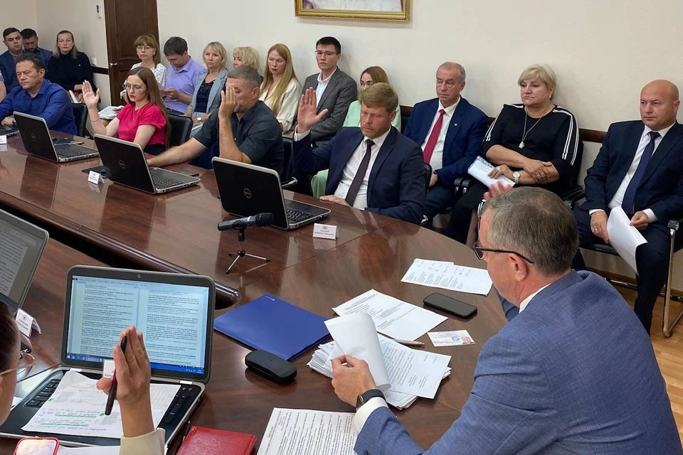 Четырех кандидатов зарегистрировали на выборах губернатора Иркутской области. Фото: Избирательная комиссия Иркутской области.