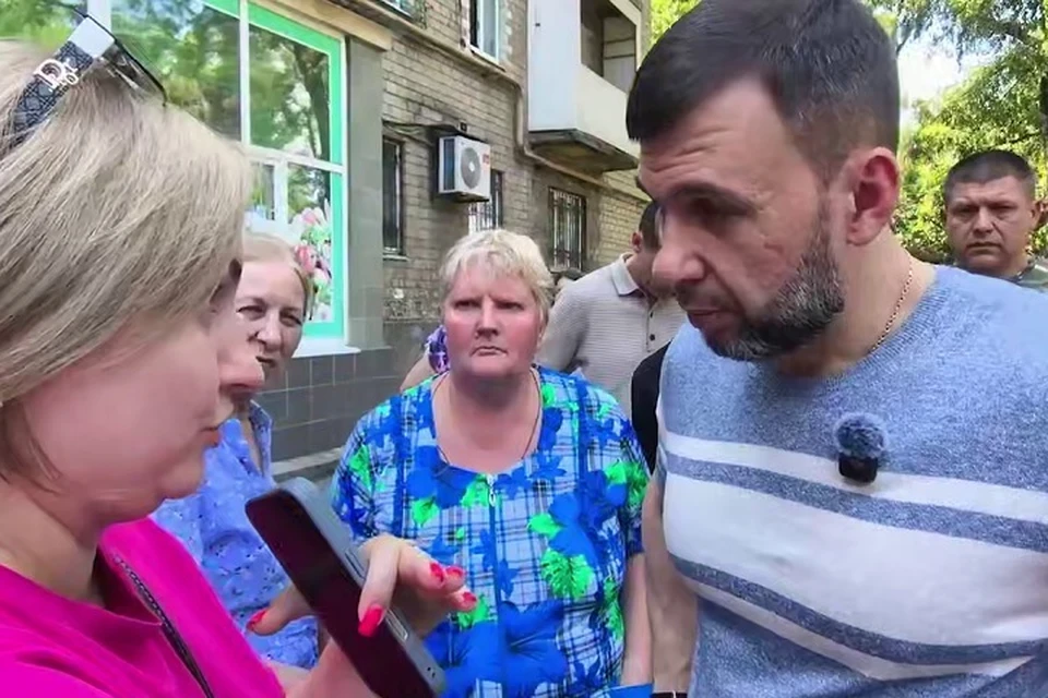 Глава ДНР встретился с жителями поселка Лидиевка в Кировском районе Донецка. Фото: ТГ/Пушилин
