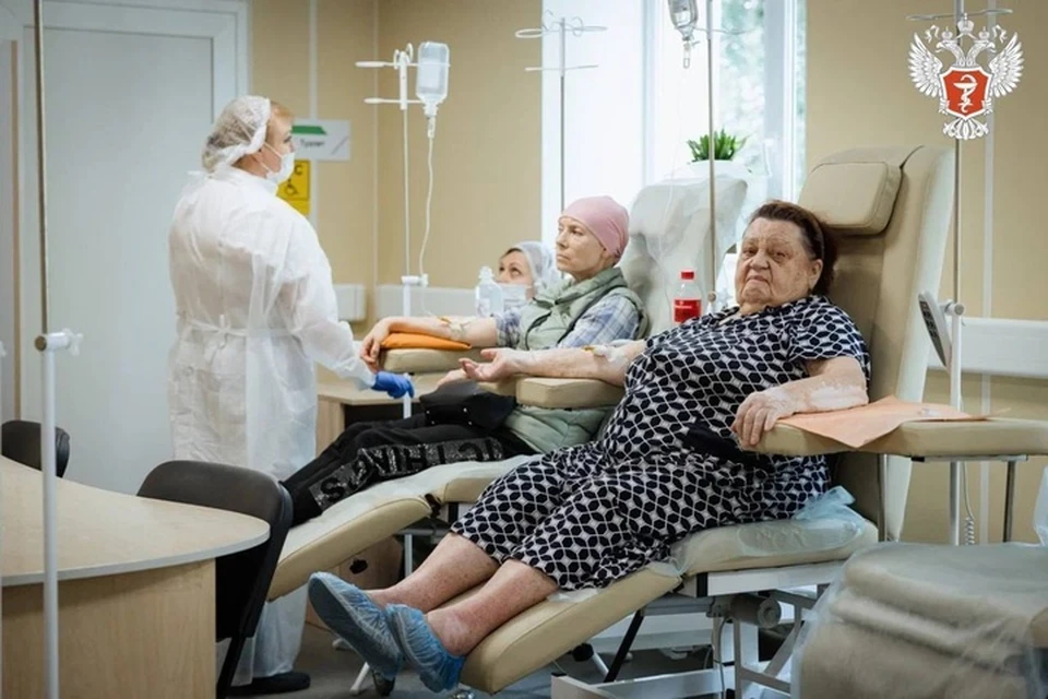 В Мелитопольском областном онкодиспансере заработал новый линейный ускоритель для лучевой терапии. Фото: Минздрав РФ
