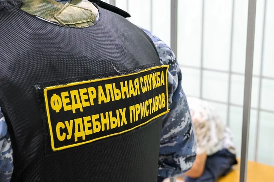 Отец-должник устроил скандал в отделении судебных приставов в Якутии