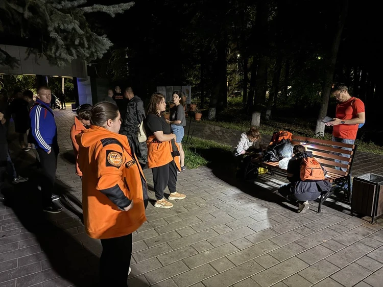«В секунду исчезла, пошла по парку и затем по улицам»: В Ульяновске буквально на глазах у родителей пропала 2-летняя девочка