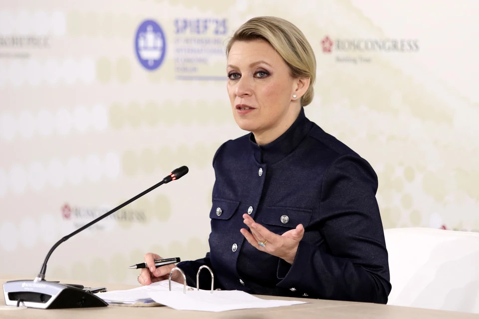 Захарова назвала информационную войну против РФ противостоянием добра и зла