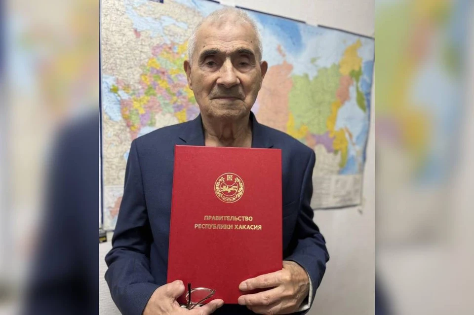 Ветеран труда Митрофан Кулаженков из Абакана отметил юбилей. Фото: минтруда Хакасии