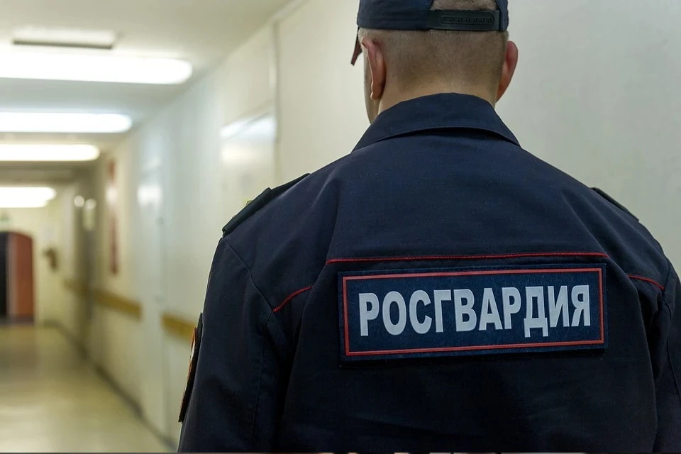 В Москве задержали пьяного нарушителя на территории монастыря