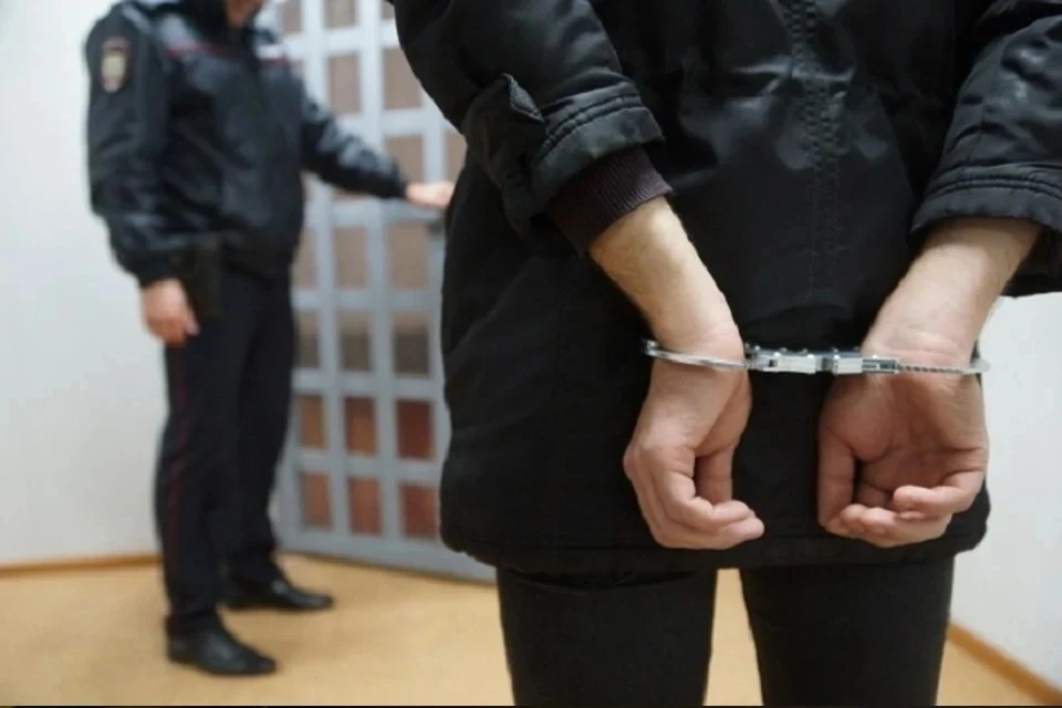 Полицейского и двух крымчан задержали за организацию незаконной миграции