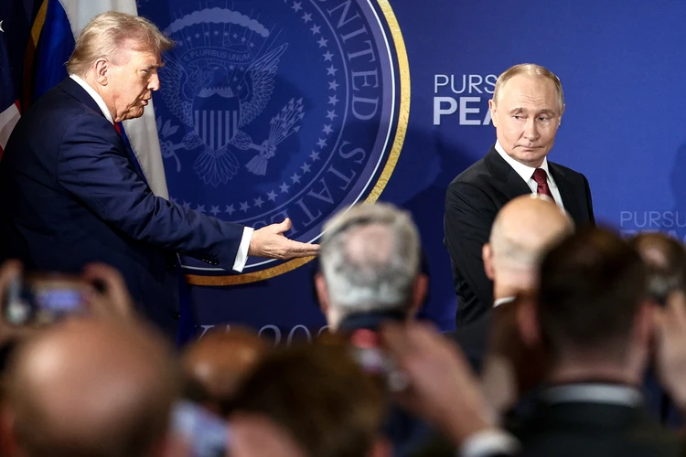Тайна двух президентов: о чем Путин и Трамп договорились на Аляске