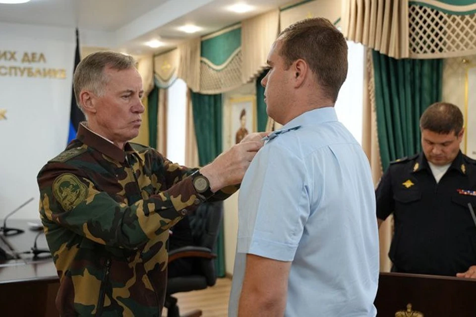 Первый замминистра МВД России проверил восстановление объектов полиции в ДНР. Фото: МВД России
