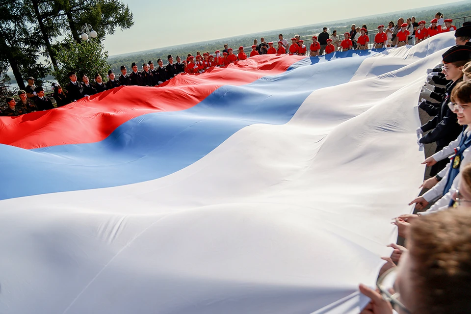 День Государственного флага в Барнауле