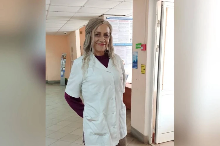 «Она была для нас, как мать Тереза»: почему жертвы кровавой маникюрши Леди Коготок годами молчали о пытках на процедурах