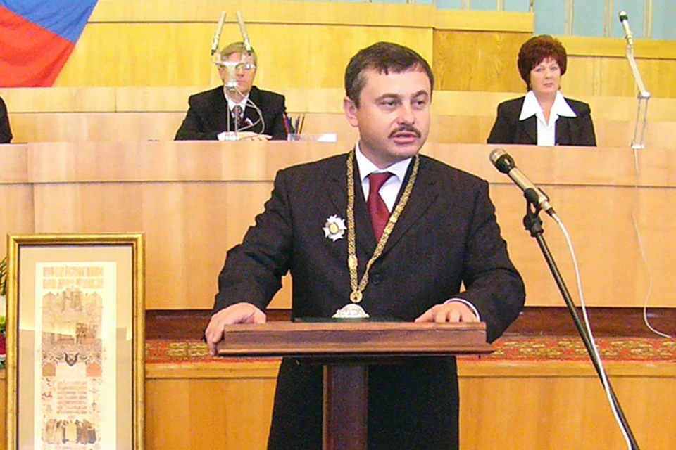 2003 год. Инаугурация губернатора Новгородской области Михаила Прусака. Фото: Юрий Зуев (ИТАР-ТАСС)