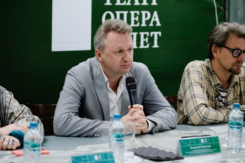 Художественный руководитель театра Валерий Воронин на репетиции оперы «Война и мир». Фото: Министерство культуры Российской Федерации