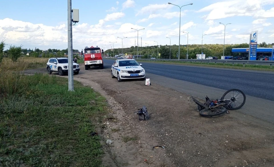 ДТП произошло около 15.20 27 августа. Фото: ГКУ СО «Центр по делам ГО, ПБ и ЧС»
