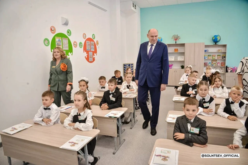 Евгений Солнцев выразил благодарность строителям, которые сработали максимально ответственно. Фото: ТГ-канал Евгения Солнцева