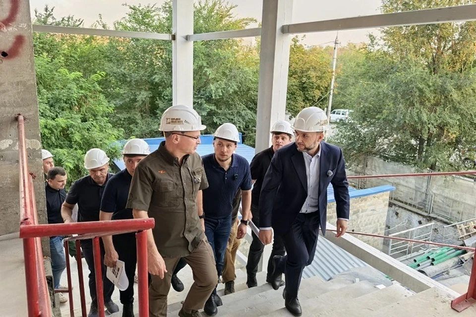 Строительство молодежного центра в Донецке завершено на 70%. Фото: ТГ/Пушилин