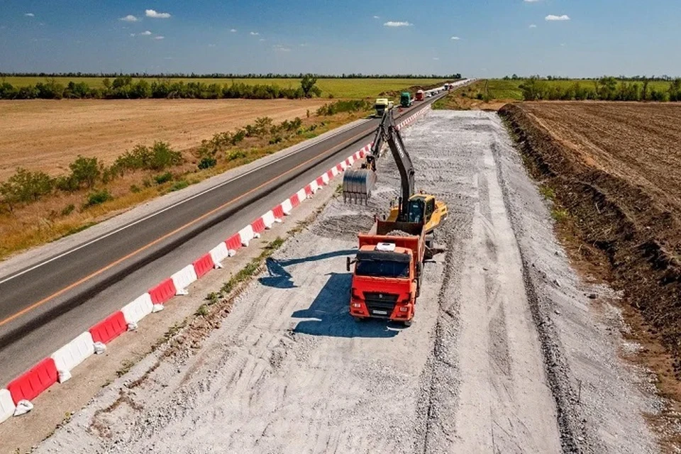 В ДНР провели инспекцию хода работ на трассе Р-280 «Новороссия». Фото: Минтранс ДНР