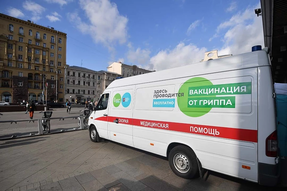 Прививку сделали более 353 тысяч горожан.
