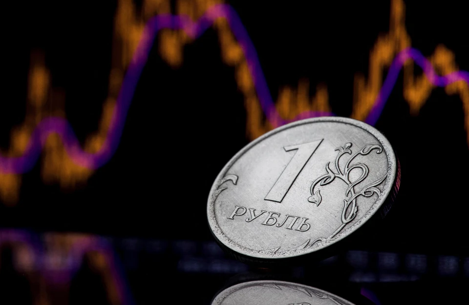 Курс доллара за считанные дни поднялся с 80 до 85 рублей.