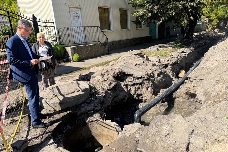 В Бердянске поменяли 100 метров водовода в центре. Фото: администрация Бердянска