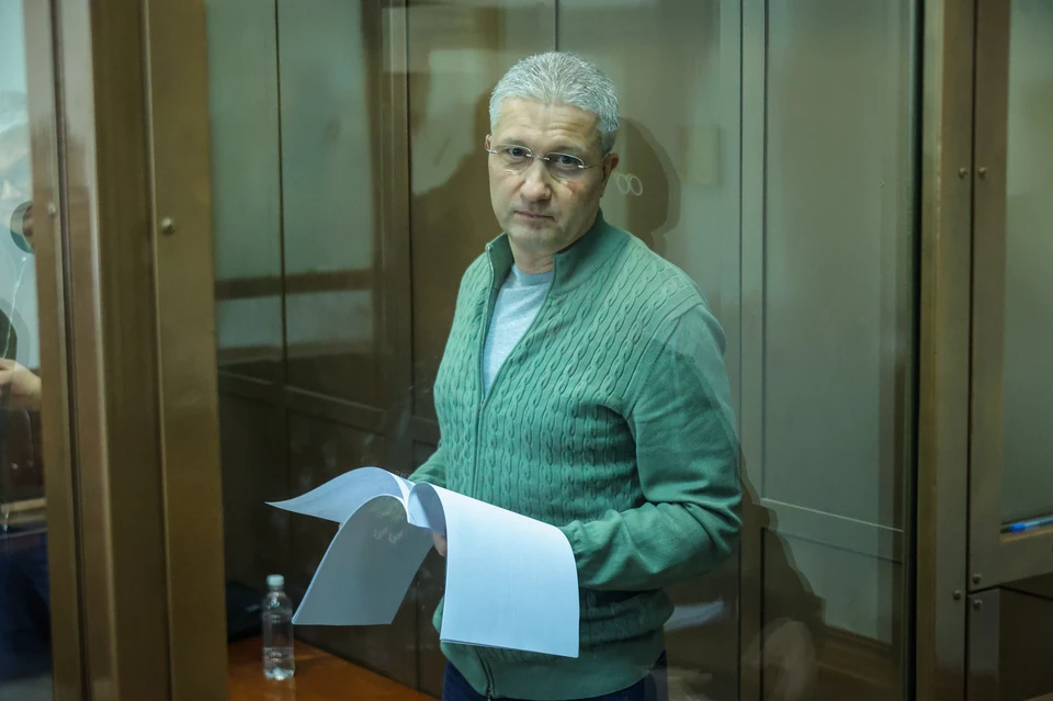 ТАСС: у экс-замглавы МО нашли часы с гравировкой "Такой Тимур Иванов один"