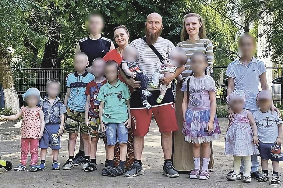 Многоженец Сухов стал подозреваемым по уголовному делу о развратных действиях