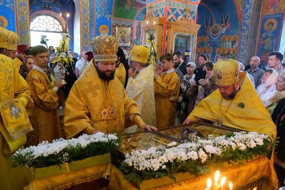 Три чудотворных иконы прибыли в Мелитополь из Москвы. Фото: Бердянская епархия РПЦ