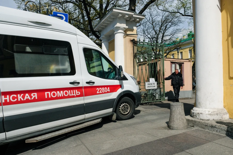 Ребенка госпитализировали в тяжелом состоянии.