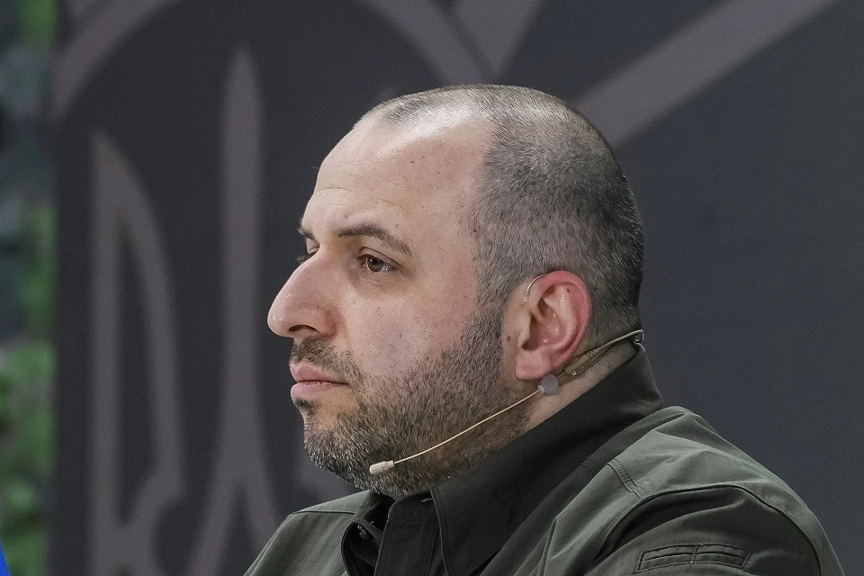 На Украине начали копать под бывшего министра обороны: у него нашли восемь объектов элитной недвижимости в США