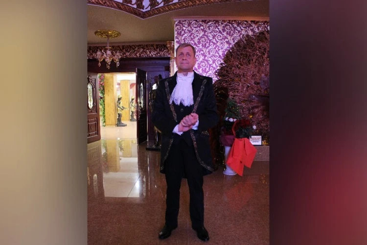 Корона и карета императрицы, авто, айфон последней модели, попугай и премия: как хозяин «Тайгана» Олег Зубков отблагодарил своих спасителей