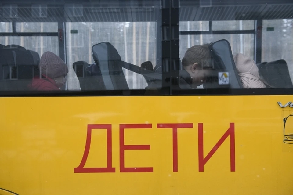 Ученикам разрушенной школы в Татарске организуют подвоз к новому месту учебы