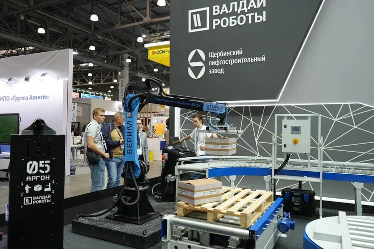ЩЛЗ представил конвейерную линию сборки лифтов собственной разработки