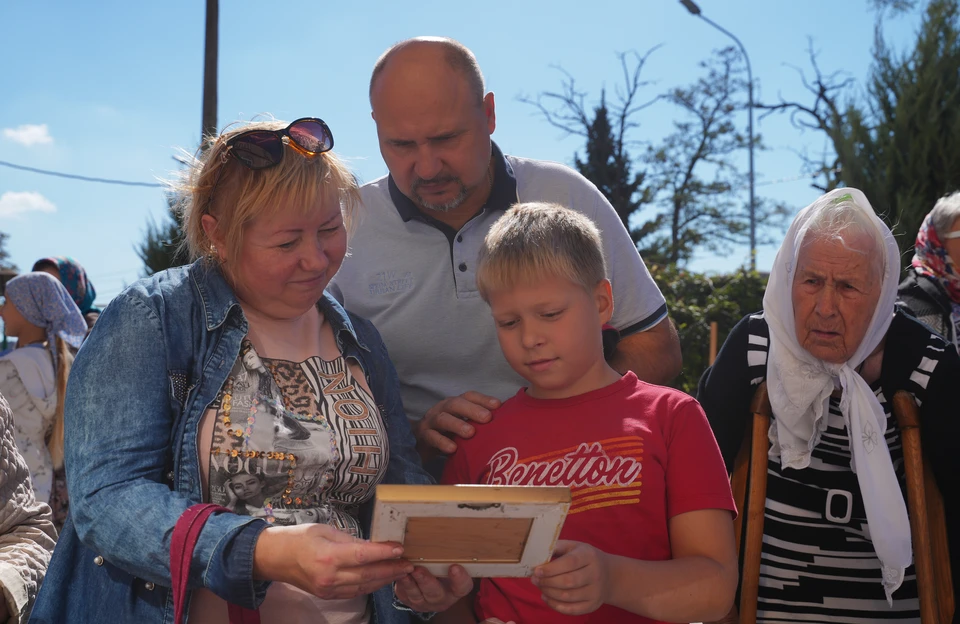 Благотворительная ярмарка товаров детского рукоделия у стен Свято-Николаевского кафедрального собора