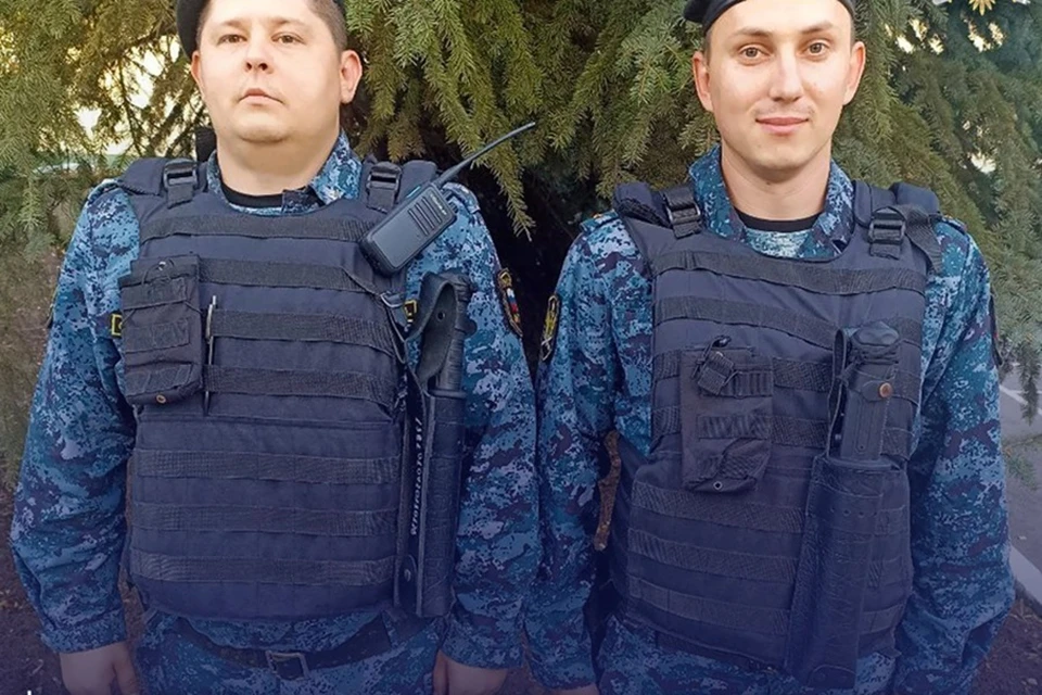На автодороге в Донецке судебные приставы предотвратили возгорание автомобиля. Фото: ГУФССП России по ДНР