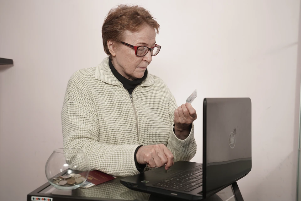 В РФ предложили ограничить суточный лимит переводов для пенсионеров