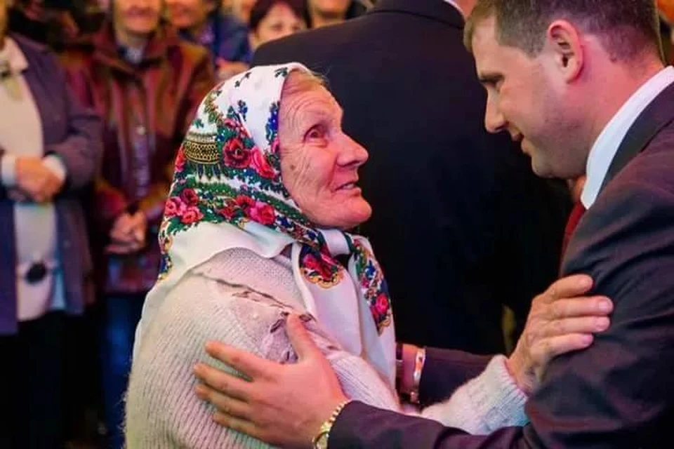 Илан Шор поздравил старшее поколение с Международным днем пожилого человека