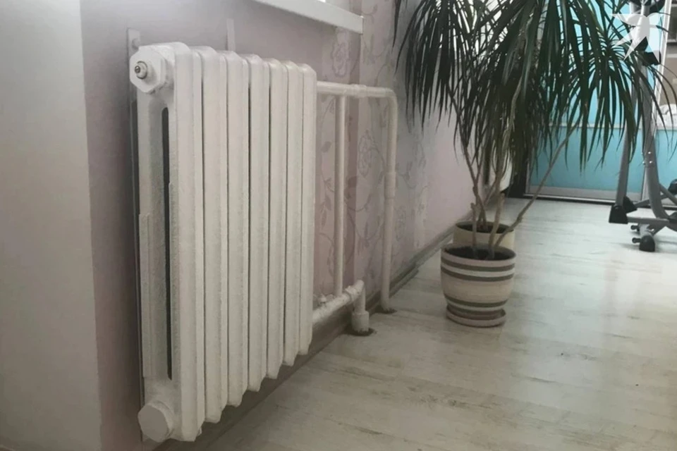 ЖКХ объяснило минчанам, почему батареи теплые, а не горячие после включения отопления. Снимок носит иллюстративный характер. Фото: архив «КП»