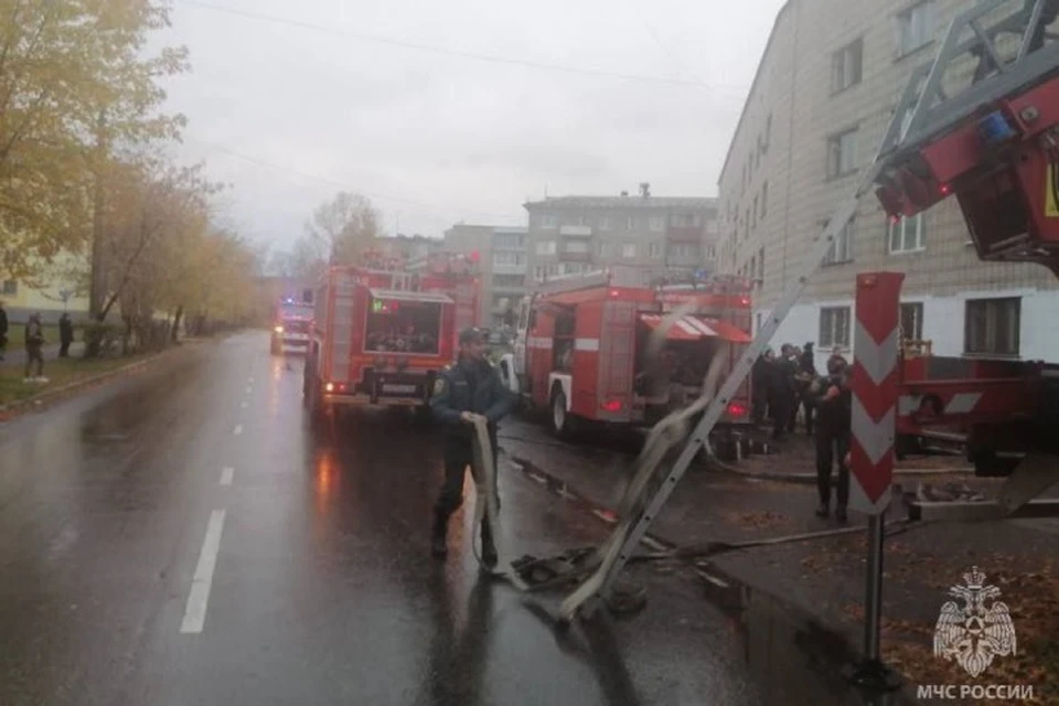 Из горящего дома в Ангарске удалось спасти девять человек