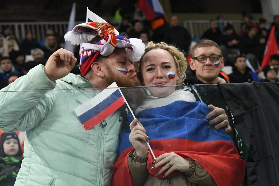Болельщики сборной России будут подпевать группе "Браво".