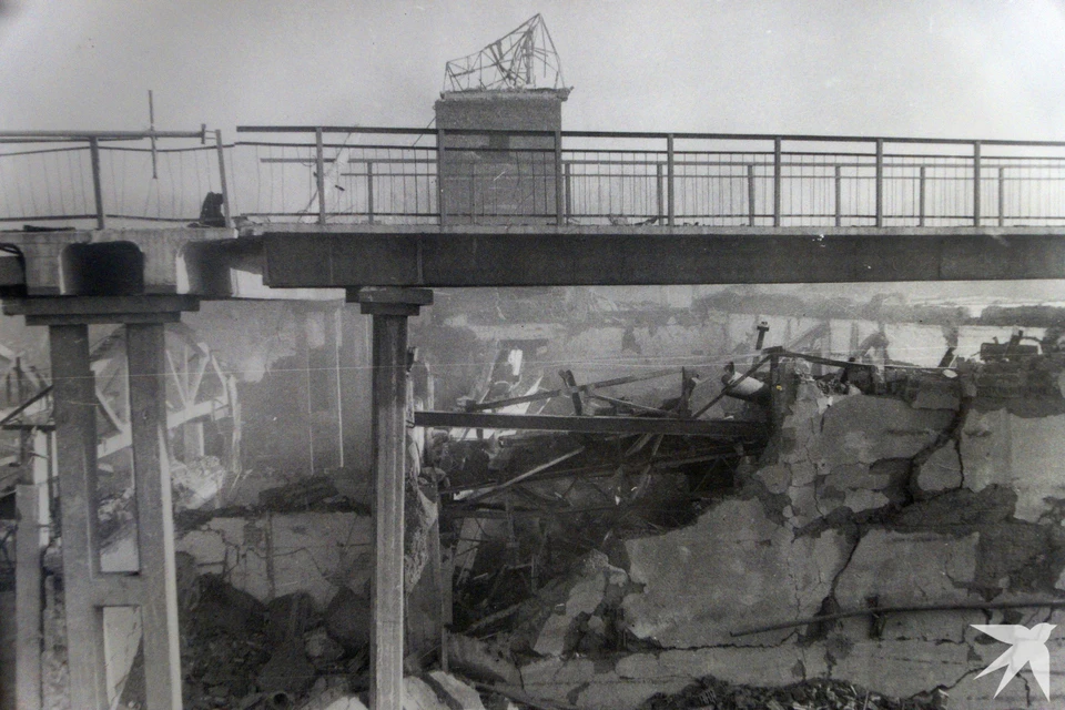 Ударной волной в 1988-м снесло мост над железнодорожными путями Фото: из личного архива Владимира Матюшенко