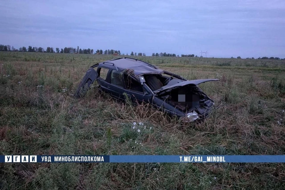 Водитель Ford погиб в жестком ДТП под Червенем. Фото: УГАИ УВД Миноблисполкома.