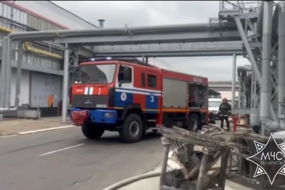 МЧС сообщило про пожар в одном из цехов МАЗа. Фото: скриншот с видео МЧС Беларуси