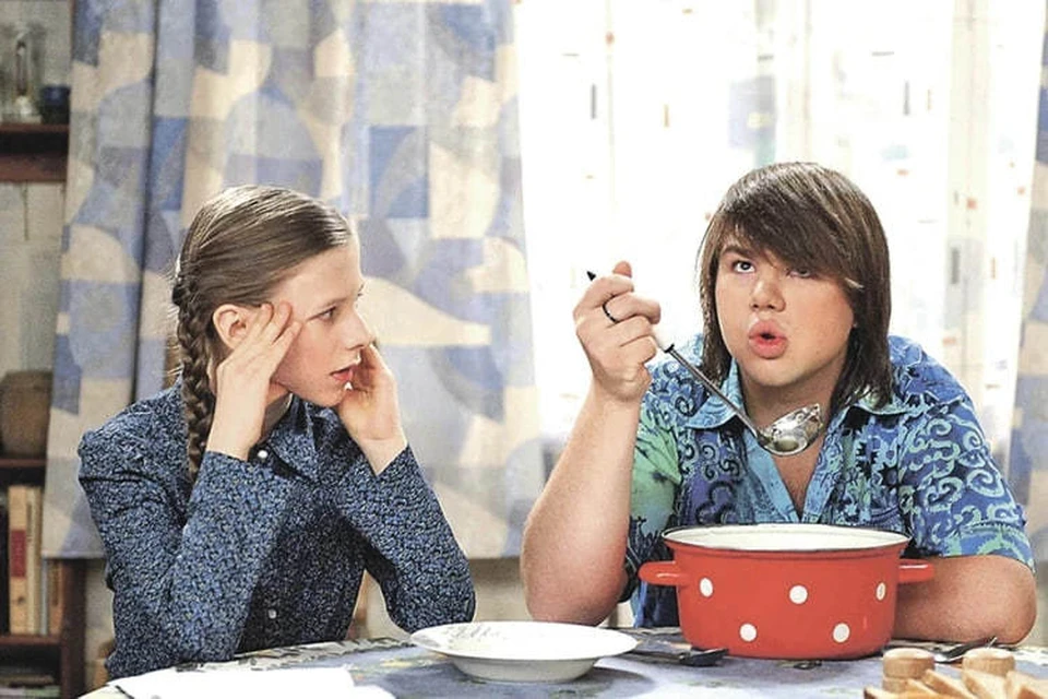 Актер из «Папиных дочек» Казаков подал иск на алименты к бывшей супруге. Фото: кадр из сериала "Папины дочки"