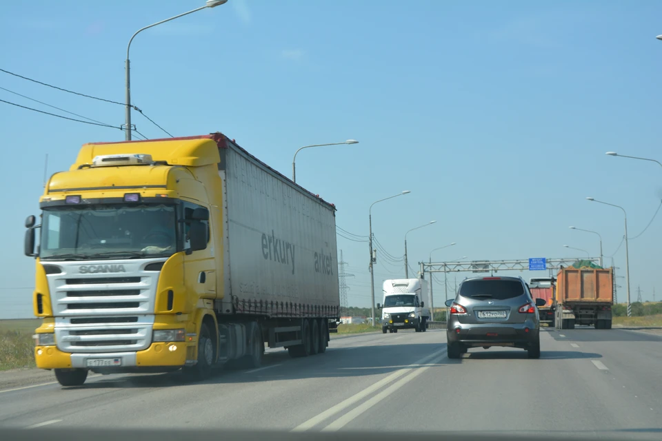 Большегрузам запретили въезд в Волгоград на время матча сборных.