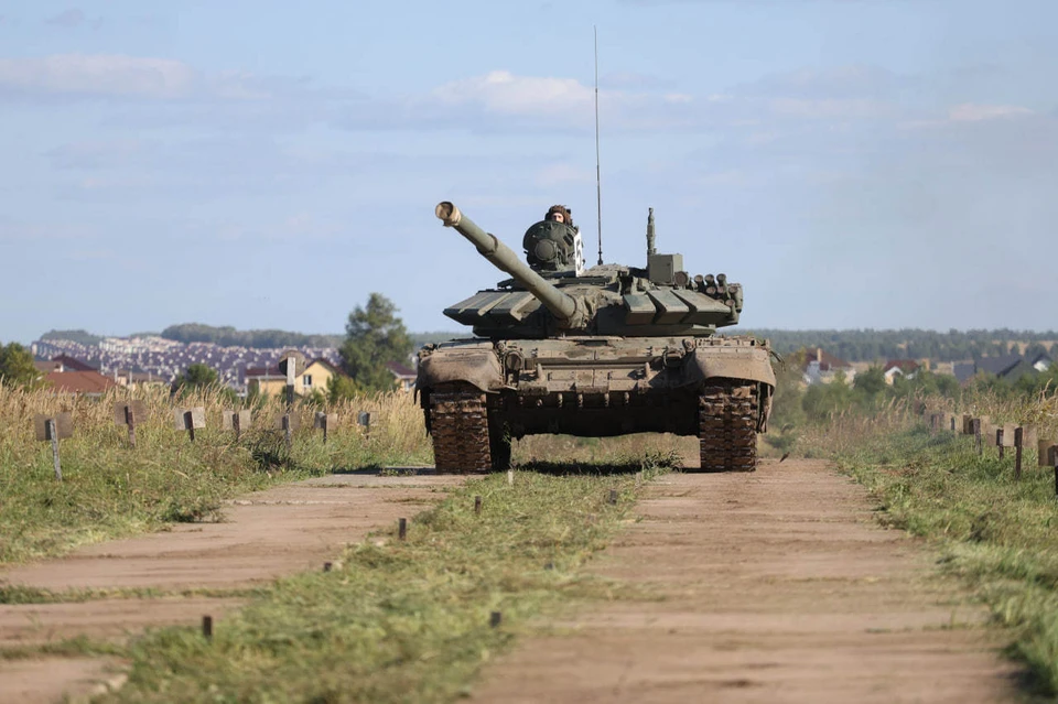 Чехия планирует отправить Украине 30 модернизированных танков Т-72