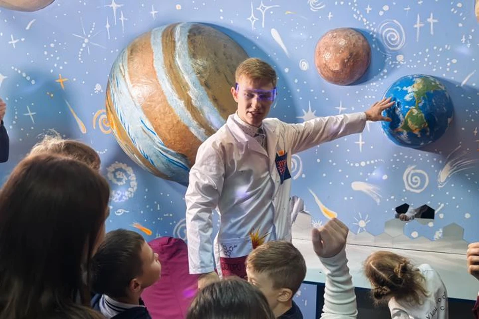 Планеты на некоторых экскурсиях можно потрогать руками