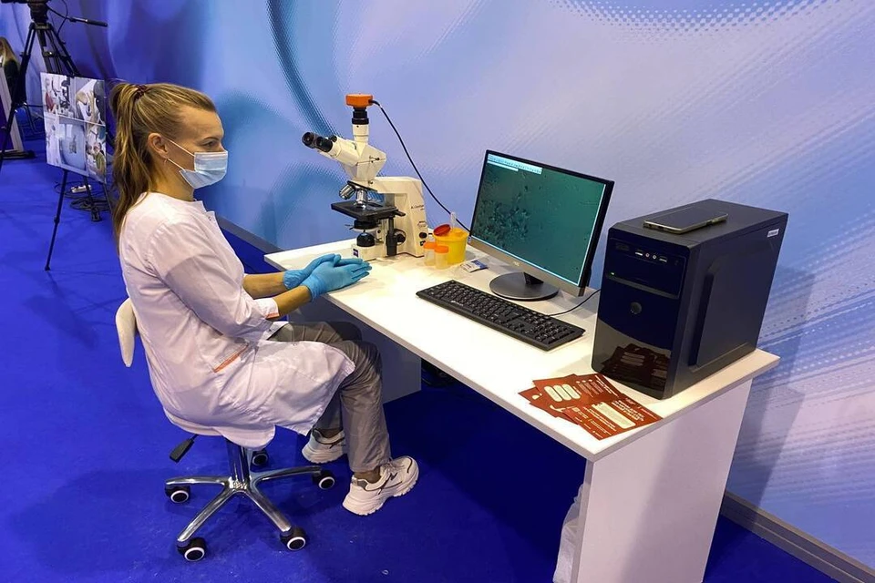 На выставке «Здравоохранение Сибири-2025» можно пройти экспресс-спермограмму. Фото: Минздрав Новосибирской области