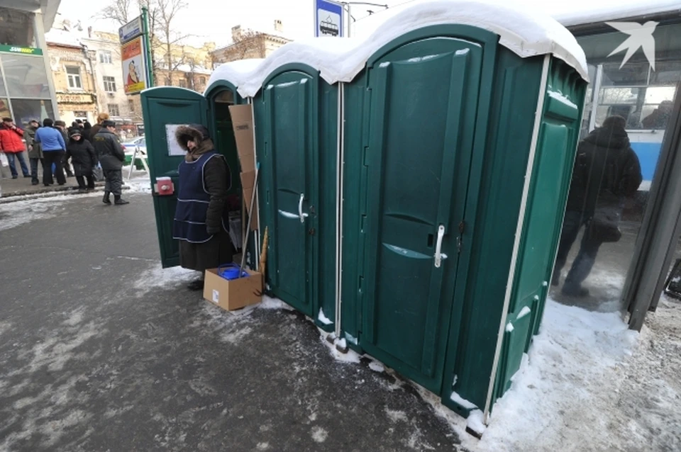 В Екатеринбурге депутаты раскритиковали внешний вид будок охраны и туалетов